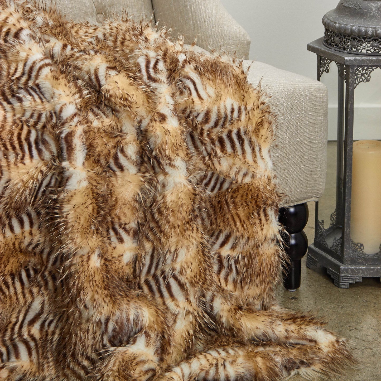 Porcupine Beige Faux Fur Luxury Throw - Plutus Brands