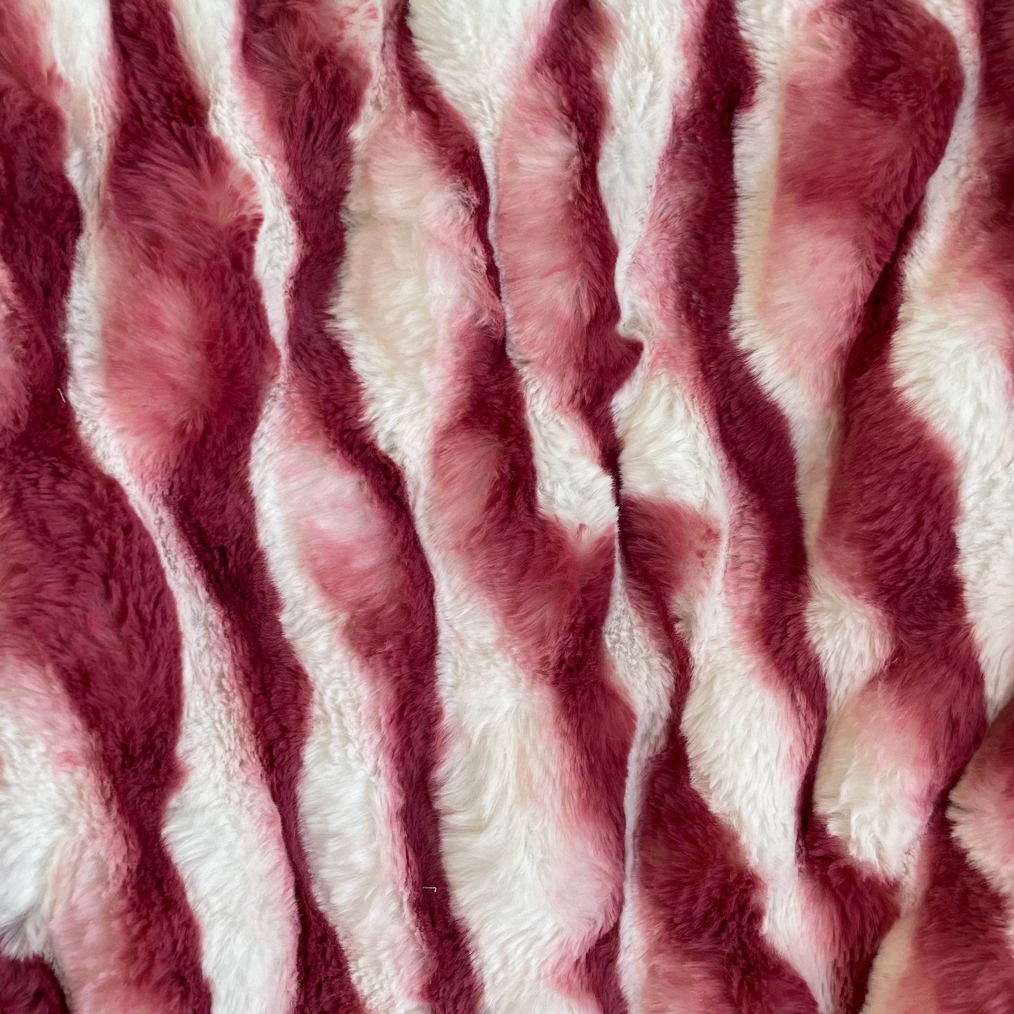 Plutus White Berry Snow Chinchilla Faux Fur Luxury Throw Blanket - Plutus Brands