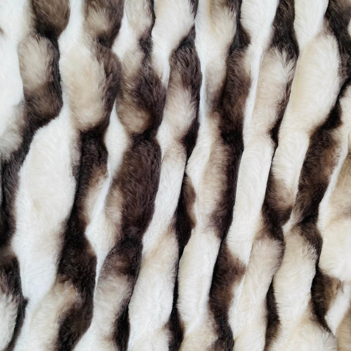 Plutus White Charcoal Snow Chinchilla Faux Fur Luxury Throw Blanket - Plutus Brands