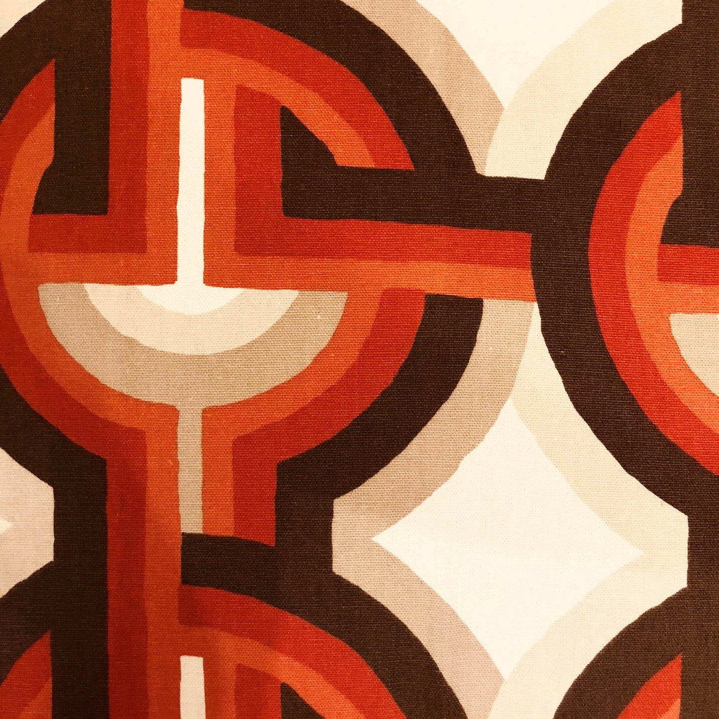 Delightful Chain Multicolor Luxury Throw Pillow - Plutus Brands