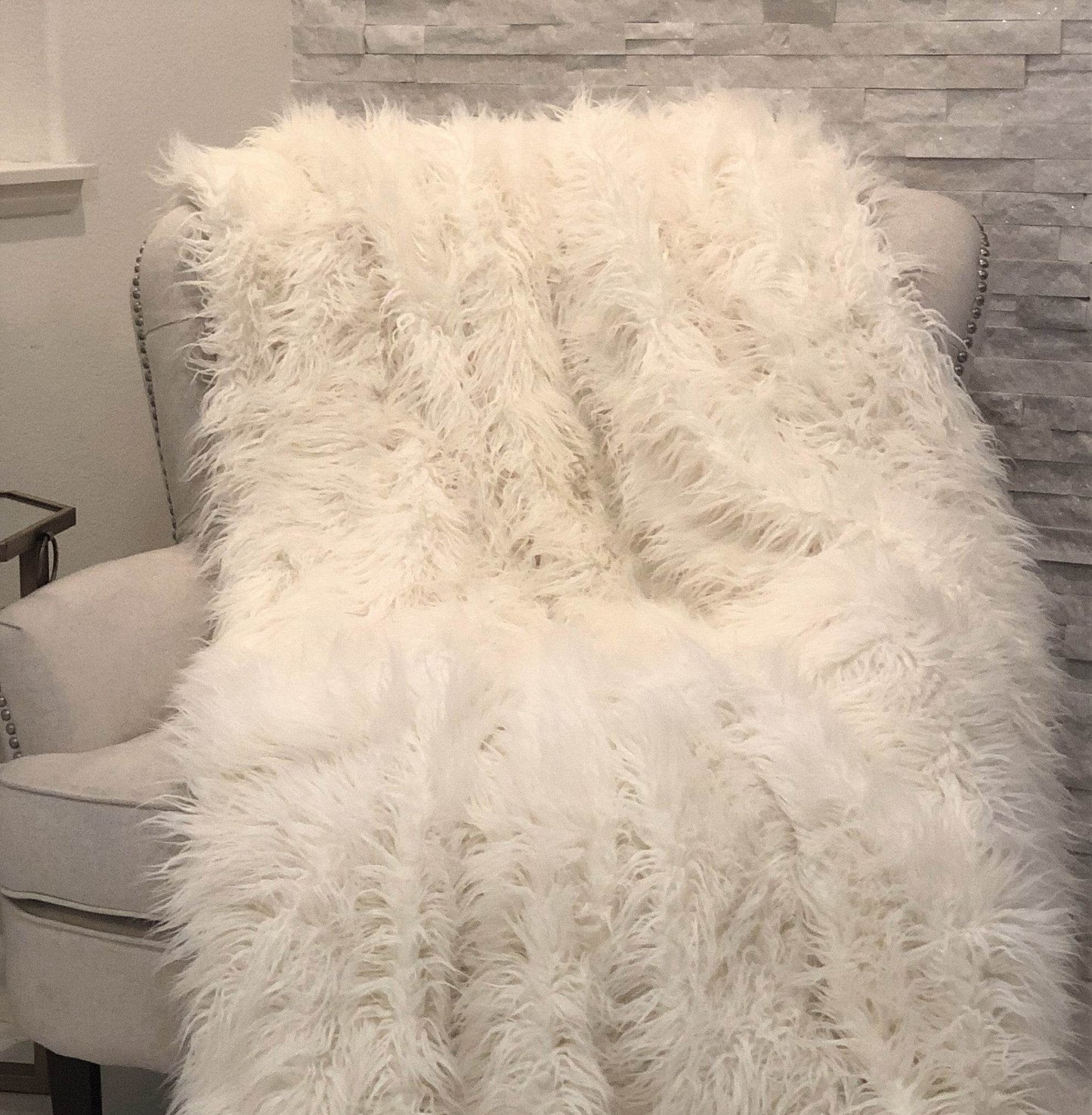 Mongolian Faux Fur Luxury Throw - Plutus Brands