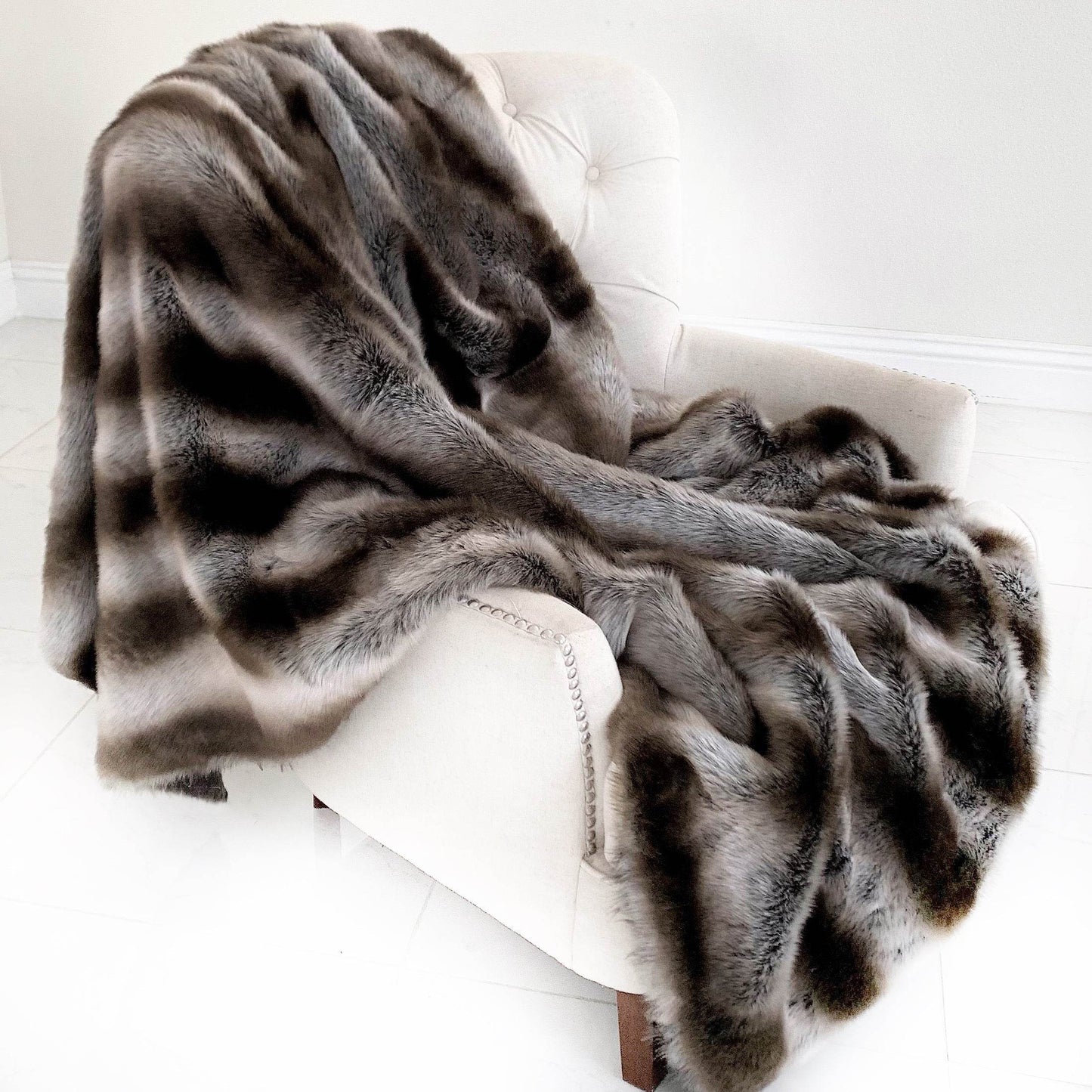 Fancy Gray Silver Chinchilla Faux Fur Handmade Luxury Throw - Plutus Brands