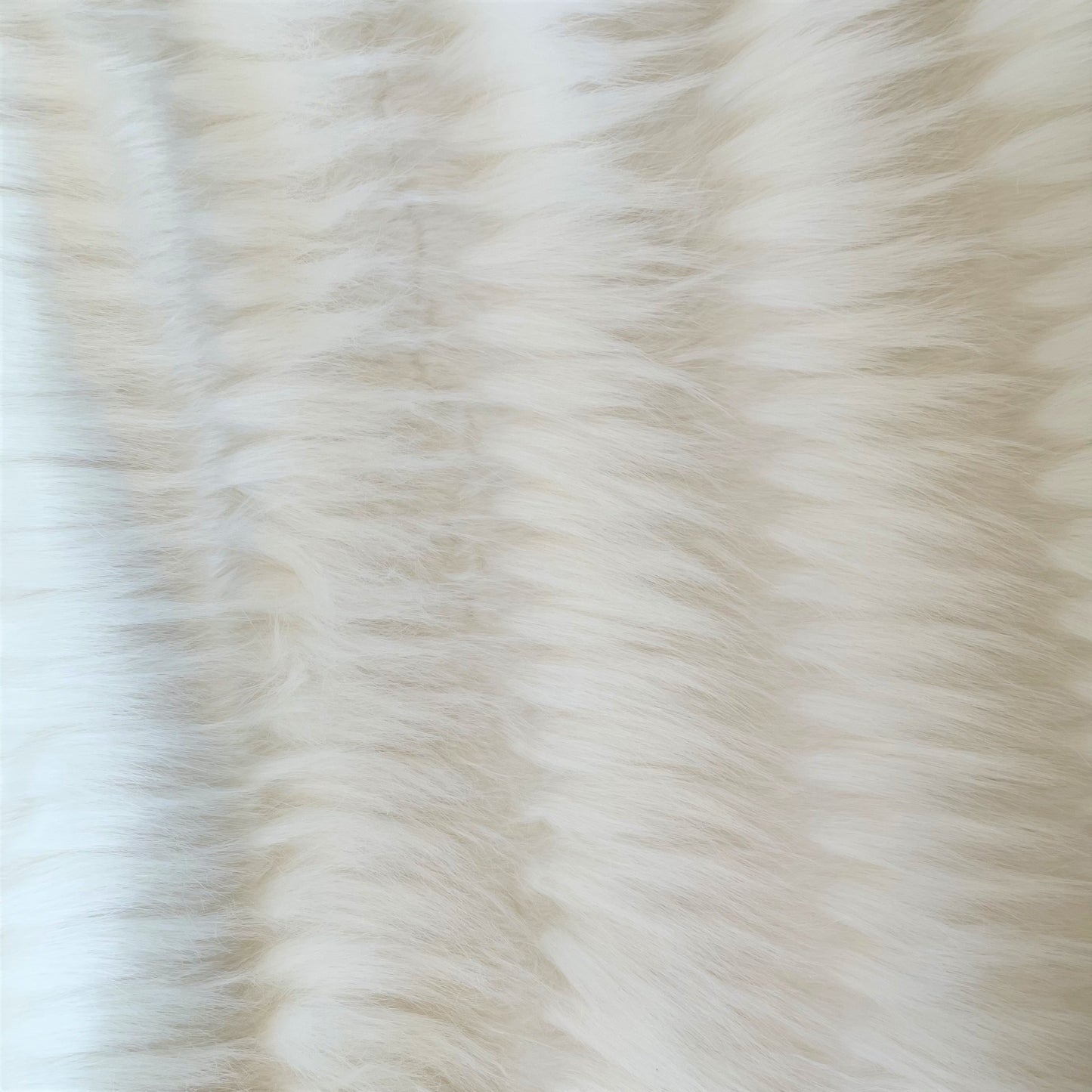 Plutus Off White Exotic Ostrich Feather Faux Fur Luxury Throw Blanket